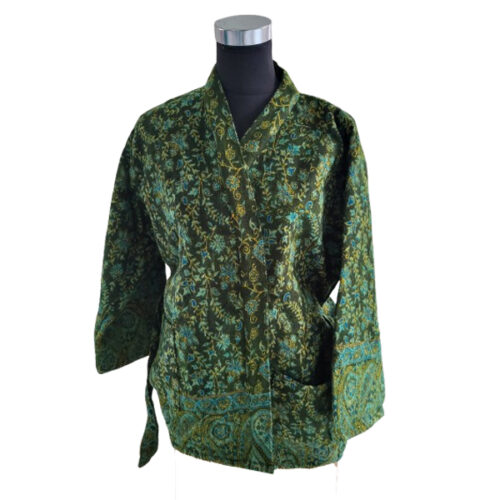 kimonojasje groen paisley Groen kimonojasje met bloemen en paisleyprint