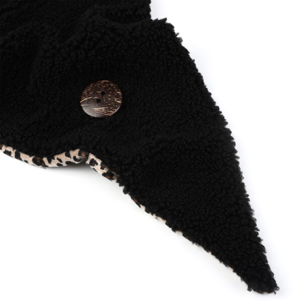 omslagdoek teddy panter zwart Dubbelzijdige omslagdoek met aan de ene kant teddy stof en de andere kant panterstof