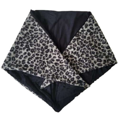 omslagdoek panter-imitatiebont zwart-grijs Dubbelzijdige omslagdoek met aan de ene kant faux fur en de andere kant panterstof