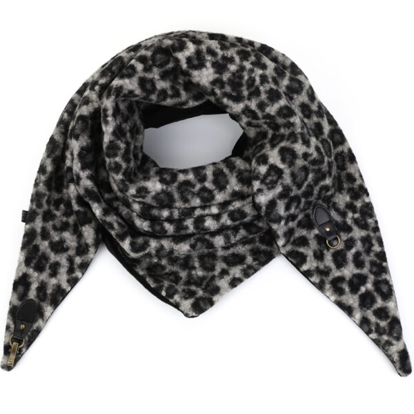 omslagdoek panter-imitatiebont zwart-grijs Dubbelzijdige omslagdoek met aan de ene kant faux fur en de andere kant panterstof