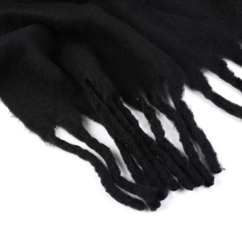 Zachte warme wintersjaal met franjes