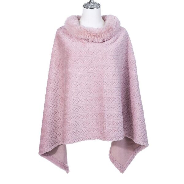 Poncho Celina oudroze Mooie oudroze poncho van imitatiebont met zichzagmotief