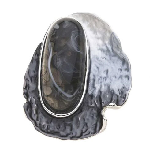 magneetbroche Judith grijs zilver mooie grijze magneetbroche met zilverkleurige accenten en een grote steen.