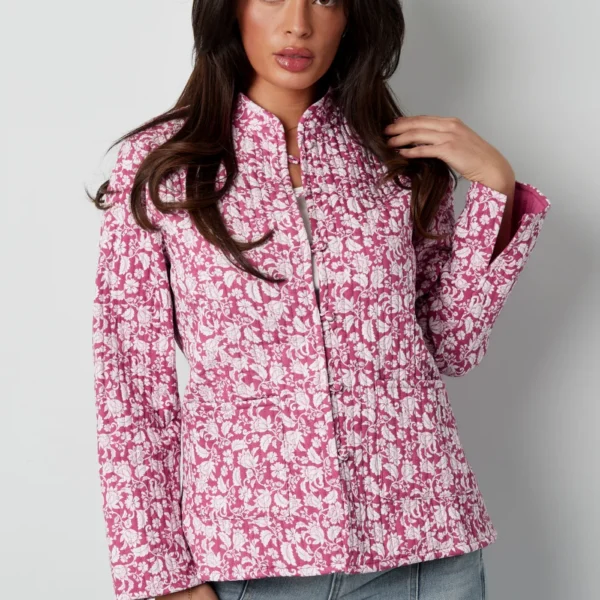 roze jasje met bloempatroon Roze dubbelzijdig jasje met bloemenprint