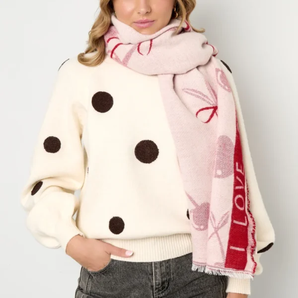 I love cherry rood Sjaal met kersenprint en de tekst I love cherry in creme met rood